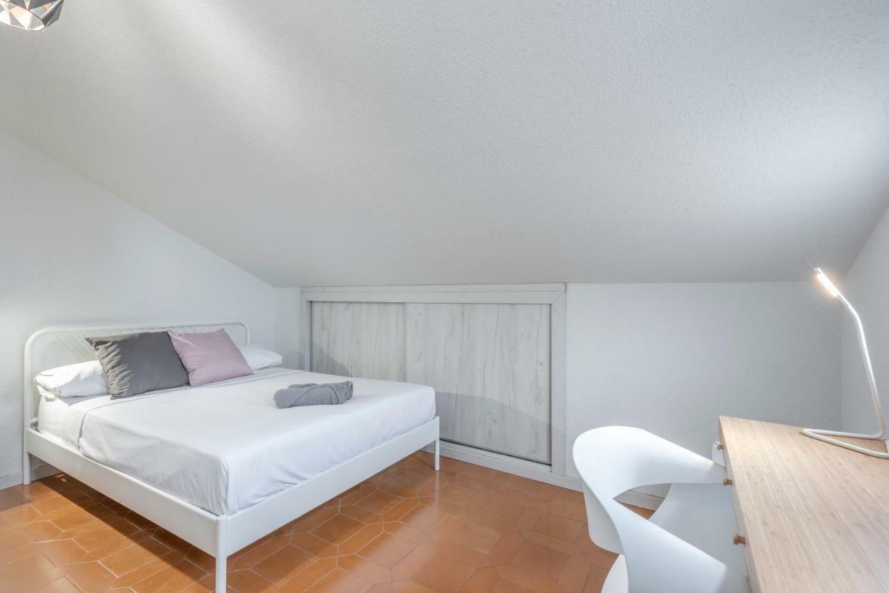 Chalet Alameda De Osuna Hotel Madrid Ngoại thất bức ảnh